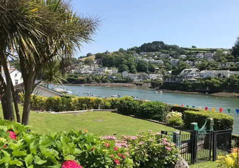The front garden at Westfield, Newton Ferrers