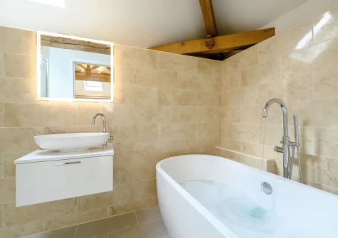 The en-suite bathroom at Weston Farm Barn, East Knowstone