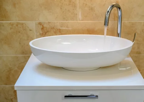 The en-suite bathroom at Weston Farm Barn, East Knowstone