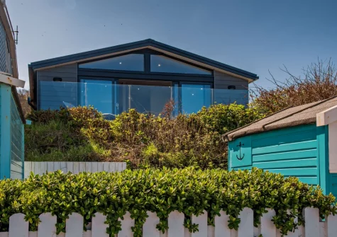 Westward Home! is perched in a breathtaking position right on the seafront of Westward Ho! offering surfing, canoeing & kitesurfing just steps from your door