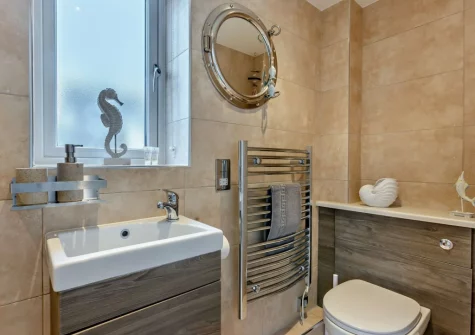 Bedroom #1 en-suite shower room at Westward Pebbleridge, Westward Ho!