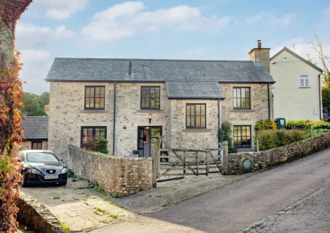 Wheelwright Cottage is a beautiful, three-bedroom holiday home situated in the heart of the village of Branscombe