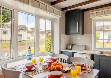 The dining area at White Cloud Cottage, Brixham