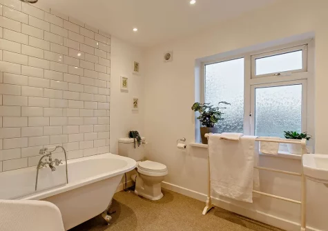 The bathroom at Wild Rose Cottage, Illogan