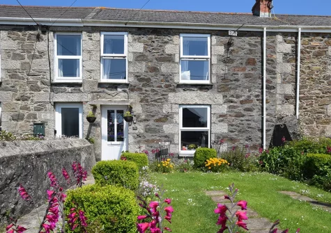 The front garden at Wild Rose Cottage, Illogan