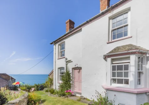 Offering vistas from Baggy to Harland Point, breathtaking views are the real highlight of this charming cottage by the sea