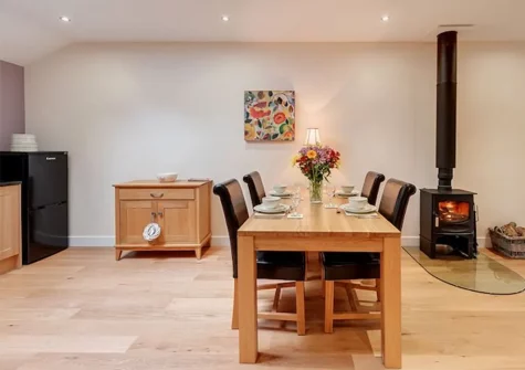 The dining area at Willow Lodge, South View Lodges, Shillingford St George