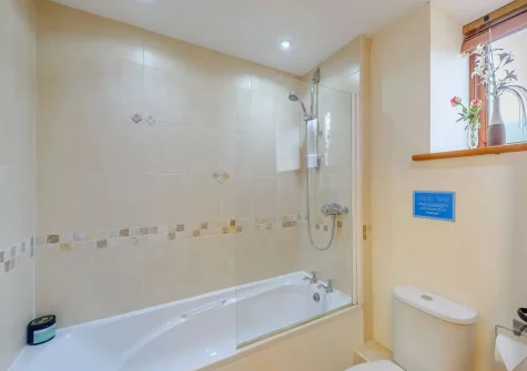 The bathroom at Windbury Barn, Hartland