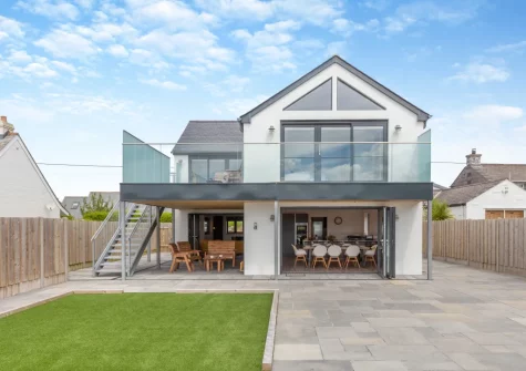 The patio & garden at Windmill View, Trevone