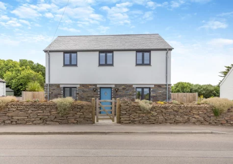 Windmill View is a modern & spacious family home, perfect for exploring the wonderful Seven Bays beaches