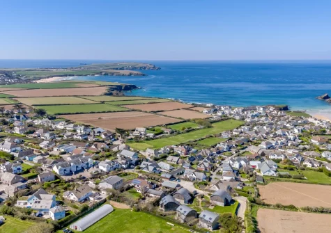 Windmill View is an ideal base for exploring Trevone and Cornwall's many beautiful sandy beaches