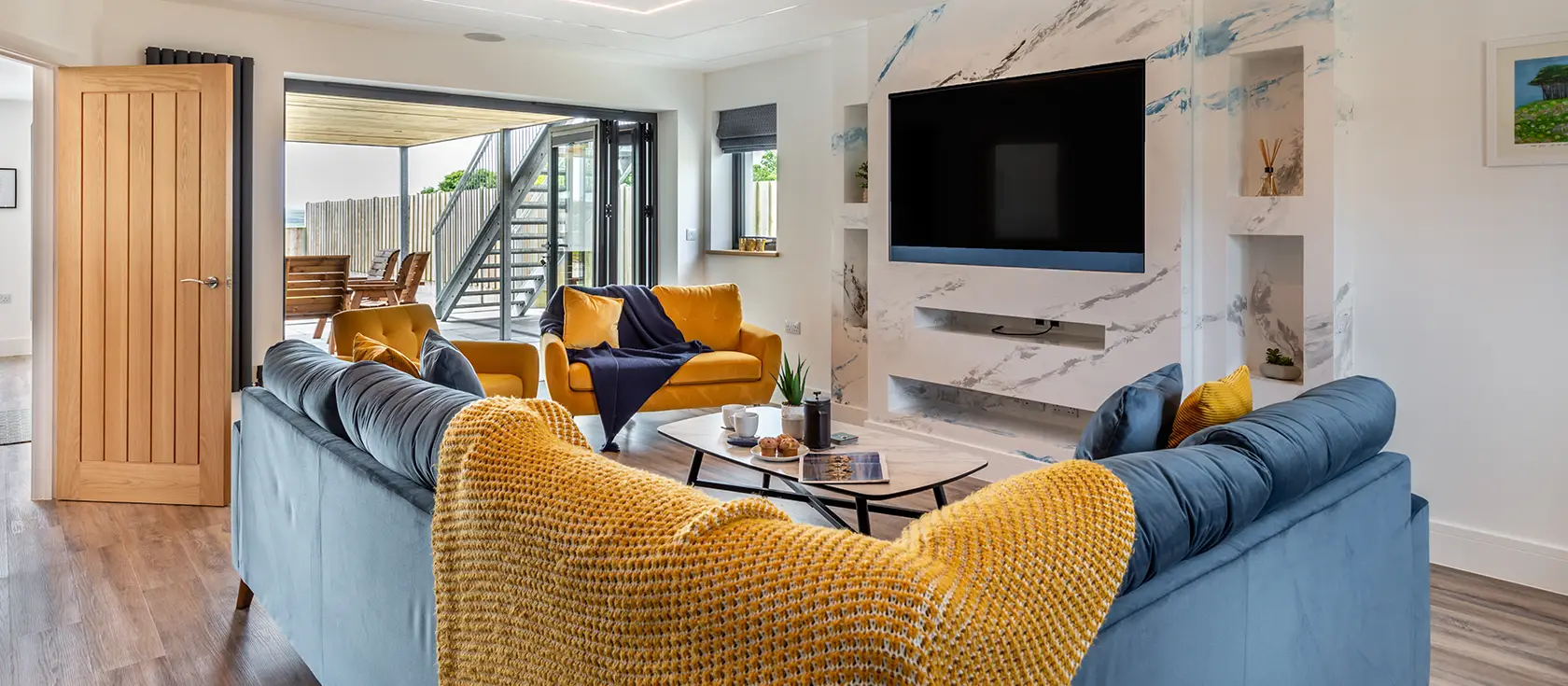 Windmill View, Trevone is a contemporary four-bedroom home offering the perfect seaside escape for families. Enjoy modern comforts, countryside views from private balconies, and direct beach access. Ideal for creating unforgettable coastal memories.