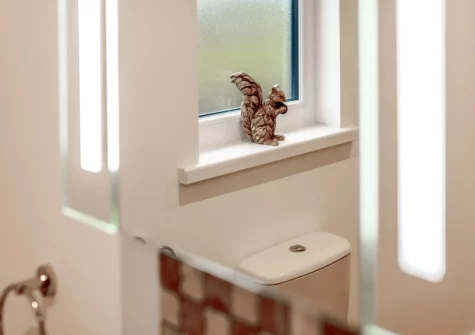 The bathroom at Windwhistle Lodge, South Molton