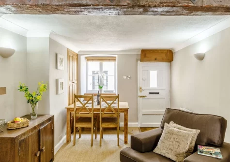 The living area at Wisteria Cottage, Topsham