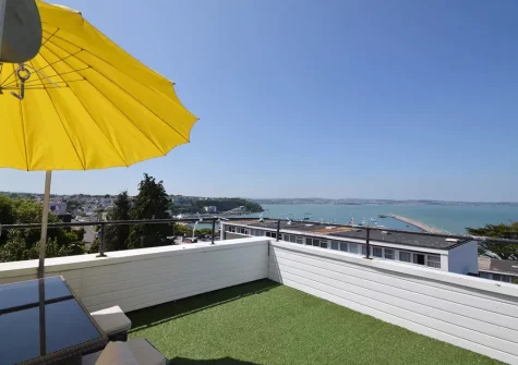 The roof garden & alfresco dining area at Wiston Cap, Brixham