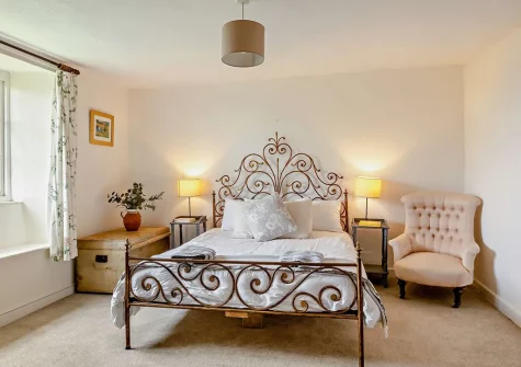 Bedroom #1 at Wonover, Musburry