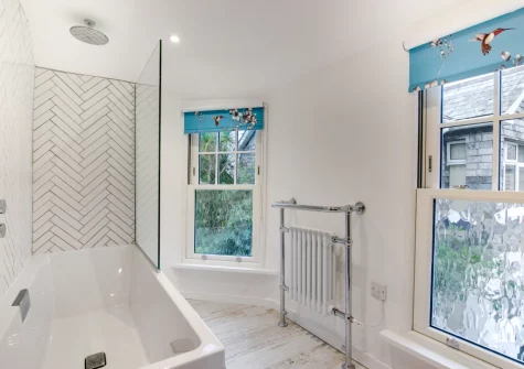 The bathroom at Woodbine Cottage, Padstow