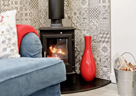 The living area at Woodcutters Cottage at Greatrock Farm, Hennock