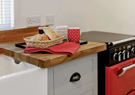 The kitchen at Woodcutters Cottage at Greatrock Farm, Hennock