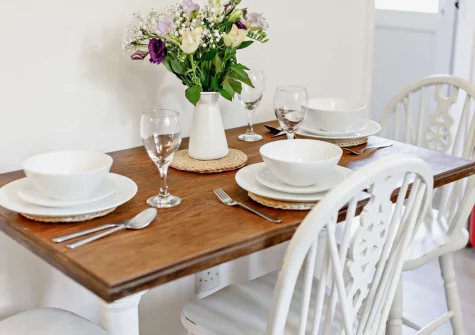 The dining area at Woodcutters Cottage at Greatrock Farm, Hennock