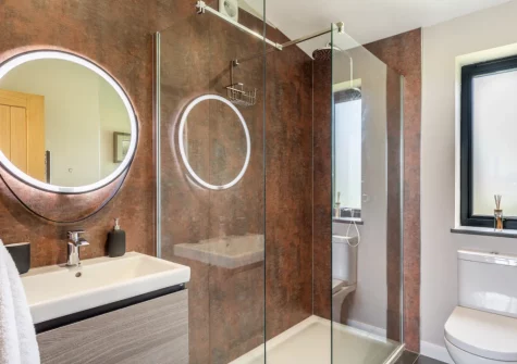 Bedroom #2 en-suite shower room at Woodside Barn, Hartland