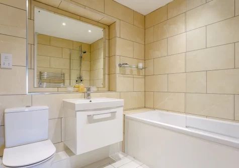 The bathroom at Woodside, Westward Ho!