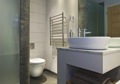 The bathroom at Woodwell, Salcombe