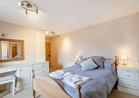 Bedroom #2 at Woolstone Farmhouse, Box's Shop