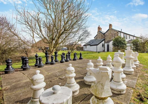 The shared outdoor chess at Woolstone Farmhouse, Box's Shop