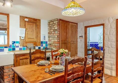 The dining area at Wren Cottage, St Ives