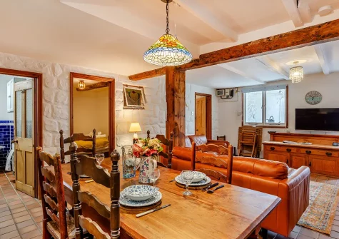 The dining area at Wren Cottage, St Ives