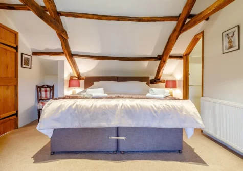 Bedroom #1 at Wrens Thatch, Ebberley