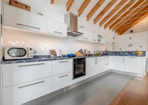 The kitchen at Yardarm Cottage, Fowey