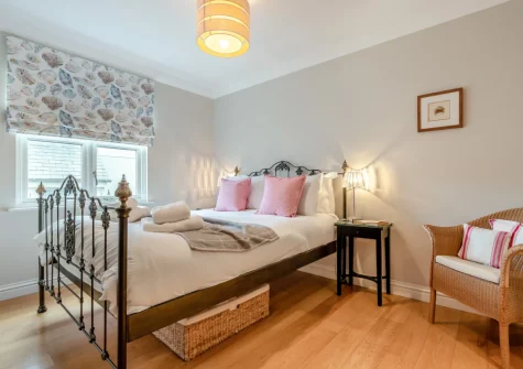 Bedroom #2 at Yardarm Cottage, Fowey