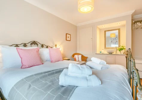Bedroom #2 at Yardarm Cottage, Fowey