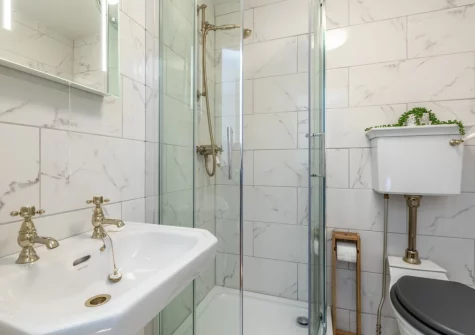 Bedroom #1 en-suite shower room at Yeoldon House, Bideford