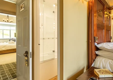 Bedroom #4 & en-suite bathroom at Yeoldon House, Bideford