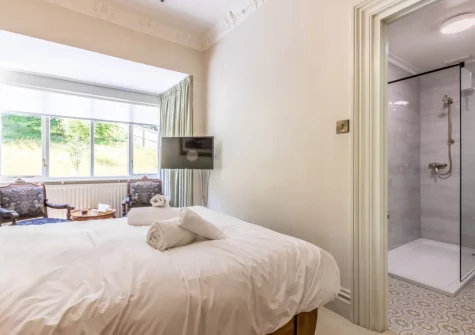 Bedroom #5 at Yeoldon House, Bideford