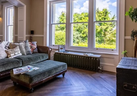 Yeoldon House, Bideford is a fabulous 10-bedroom former hotel offering spectacular views over the River Torridge & the estuary. Enjoy professional kitchen facilities, indulgent hot tub, relaxing sauna & direct river access for memorable celebrations.