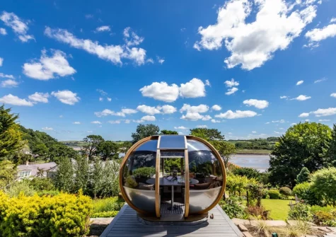 The pod & beautifully landscaped garden at Yeoldon House, Bideford