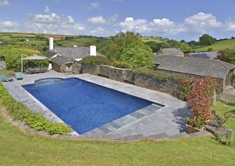 The swimming pool & terrace at Yetson House, Yetson