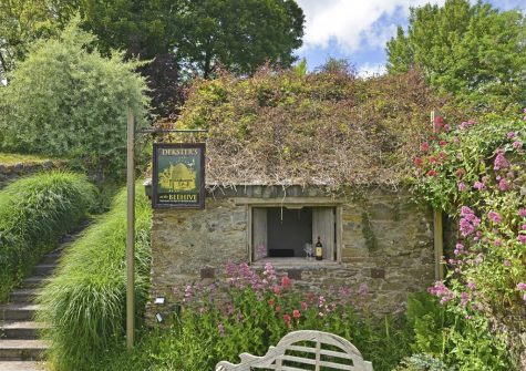 The mini pub at Yetson House, Yetson