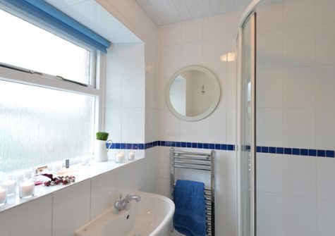 The bathroom @ Zig Zag, St Ives